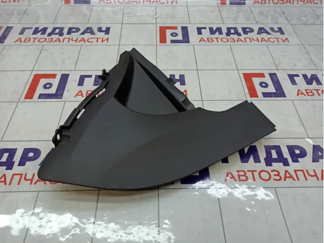 Накладка консоли левая Toyota Camry 5881733010B0