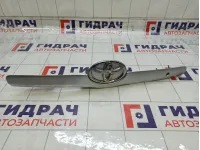 Накладка двери (крышки) багажника Toyota Camry 7681133170B0