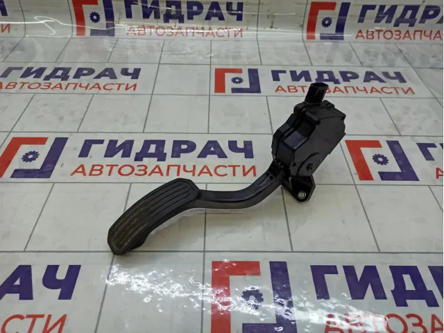 Педаль газа Toyota Camry 7811033020