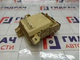 Блок предохранителей Toyota Camry 8273033720