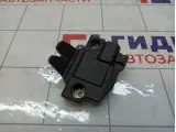 Замок багажника Toyota Camry 6460033130