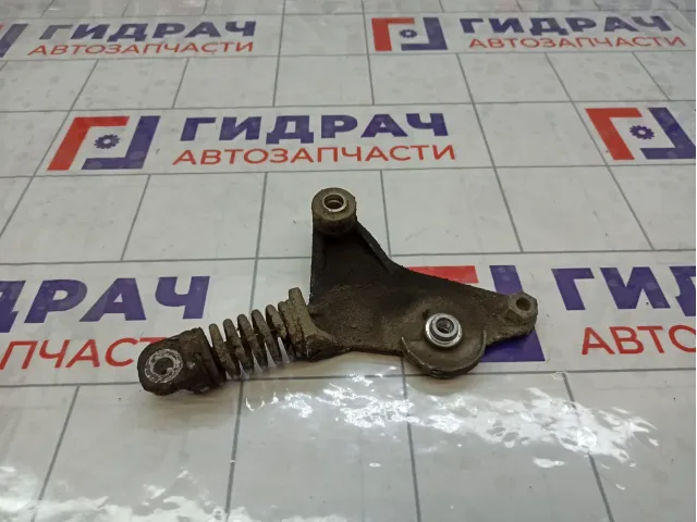 Ролик-натяжитель ремня правый Toyota Camry 1662028041