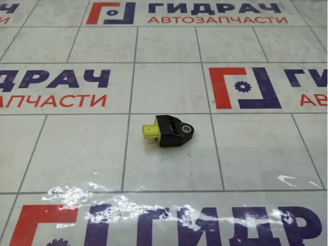 Датчик AIR BAG Toyota Camry 8983133030