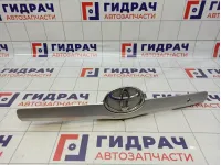 Накладка крышки багажника Toyota Camry (XV40) 776811-33170-B2