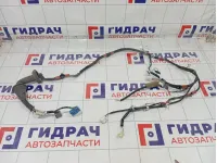 Проводка двери передней правой Toyota Camry 8215106C60D