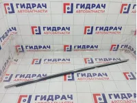 Накладка стекла заднего правого Toyota Camry 7573033140