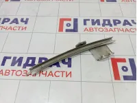 Направляющая стекла двери передней левой Toyota Camry 6740433070