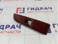 Накладка кнопки стеклоподъемника переднего правого Toyota Camry 7423133360