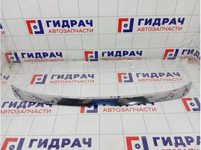 Накладка капота Toyota Camry 7577033020
