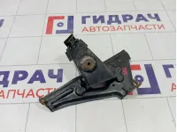 Кронштейн бампера задний правый Toyota Camry 6164733070