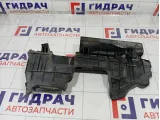 Дефлектор радиатора правый Toyota Camry 5329333080