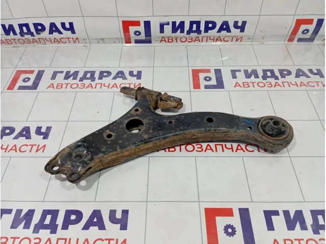 Рычаг передний правый Toyota Camry 4806833070