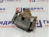 Суппорт тормозной передний правый Toyota Camry 4773033361
