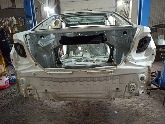 Панель задняя Toyota Camry