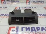Дефлектор воздушный центральный Toyota Camry 5566033220C0