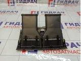 Дефлектор воздушный центральный Toyota Camry 5566033220C0