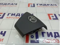 Подушка безопасности в рулевое колесо Toyota Camry 4513033490C0