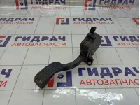 Педаль газа Toyota Camry 7811033101