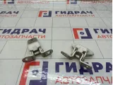 Петли двери передней левой Toyota Camry