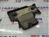 Накладка двигателя Toyota Camry 1260136060