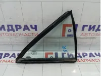 Стекло кузовное глухое (форточка) заднее правое Toyota Camry (XV50) 6812333080