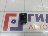 Кнопка обогрева сидений правая Toyota Camry (XV50) 8475160240