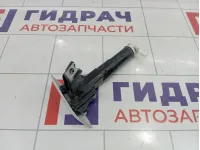 Форсунка омывателя фары правая Toyota Camry (XV50) 8520733040