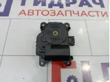 Моторчик заслонки отопителя (печки) Toyota Camry (XV50) 8710633270