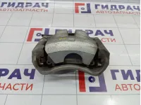 Суппорт тормозной передний правый Toyota Camry (XV50) 4773033361