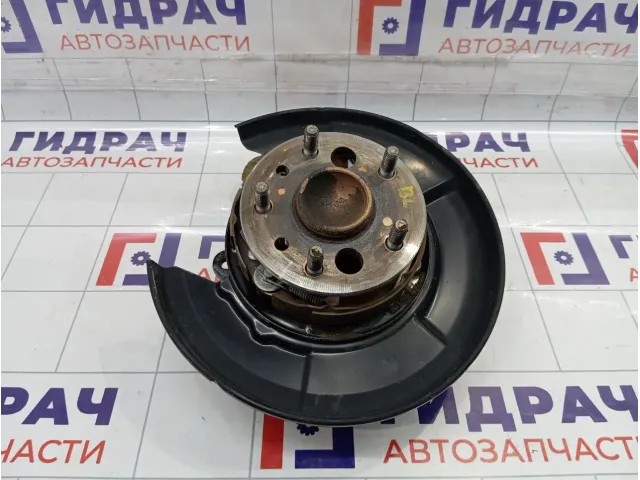 Кулак поворотный задний левый Toyota Camry (XV50) 4230548010