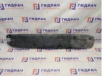 Защита антигравийная правая Toyota Camry (XV50) 5940733010