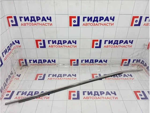 Накладка стекла переднего левого Toyota Camry (XV55) 7572006130