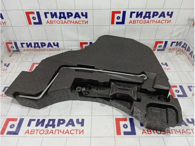 Ящик для инструментов Toyota Camry (XV55) 6477206230