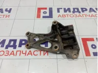 Кронштейн двигателя Toyota Camry (XV55) 123130V080