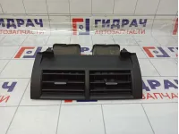 Дефлектор воздушный центральный Toyota Camry (XV55) 5566033221C0