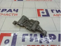Кронштейн опоры двигателя правый Toyota Camry (XV55) 1231336040