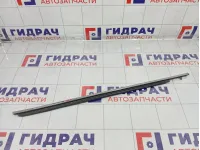 Накладка стекла заднего правого Toyota Camry 7573033170