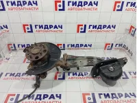 Кулак поворотный задний левый Toyota Camry 4230533050