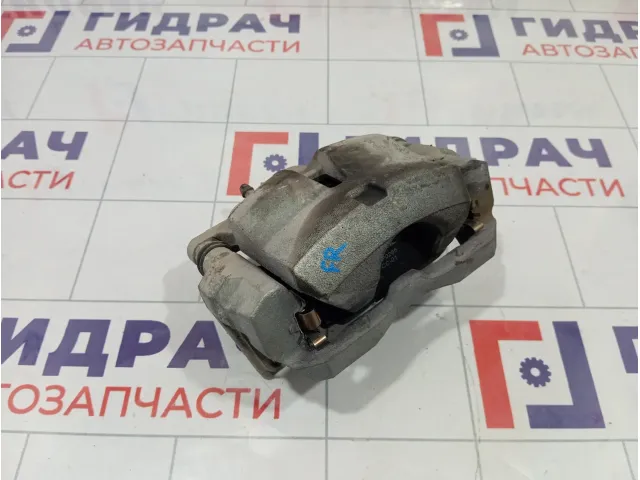 Суппорт тормозной передний правый Toyota Camry 4773033380