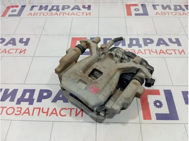 Суппорт тормозной задний правый Toyota Camry 4783033270