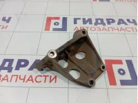 Кронштейн двигателя правый Toyota Camry 123150V031