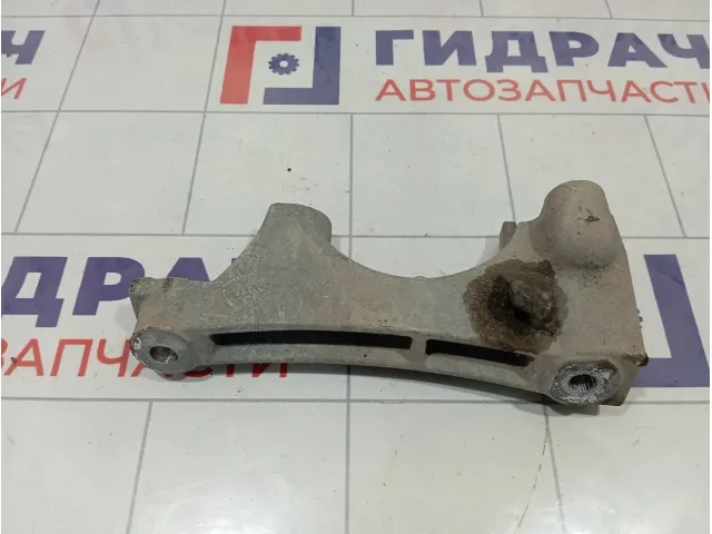 Кронштейн двигателя правый Toyota Camry 1234125010