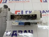 Блок предохранителей Toyota Camry 8273006830