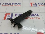 Педаль газа Toyota Camry 7810133060