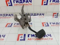 Педаль тормоза Toyota Camry 4711033340