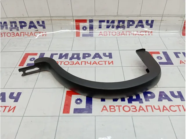 Накладка петли багажника левая Toyota Camry 6457233050