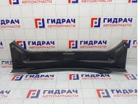 Обшивка багажника на заднюю панель Toyota Camry 5838733140C0