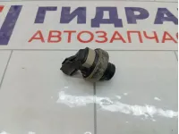 Датчик давления воздуха Toyota Camry 8339028120