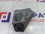Кронштейн двигателя Toyota Camry (XV70) 1231124010
