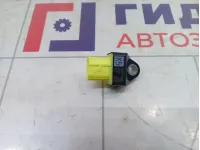 Датчик AIR BAG Toyota Camry (XV70) 8983133080